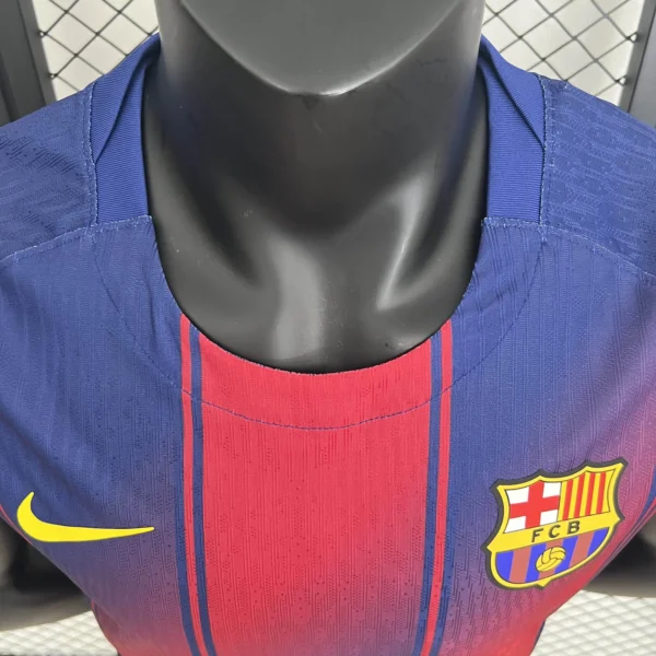 25 - 26 - Barcelona - Profesyonel İç Saha Forması