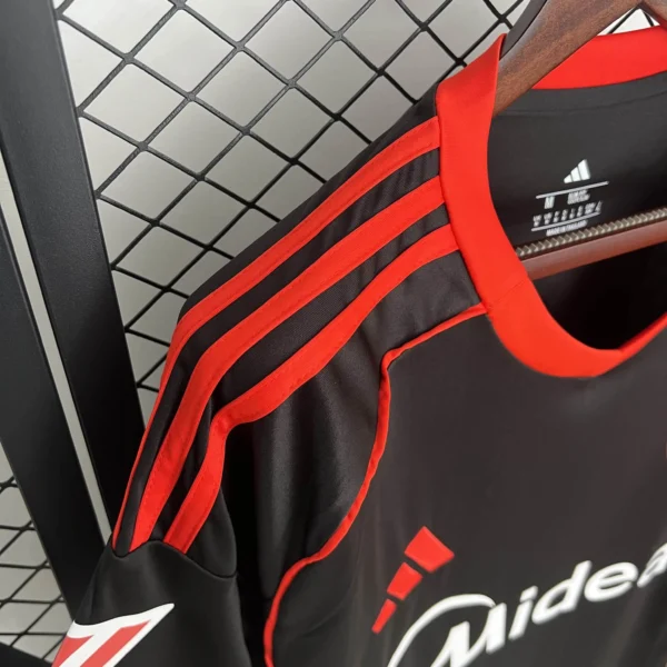 25 - 26 - Sevilla - Alternatif Forması