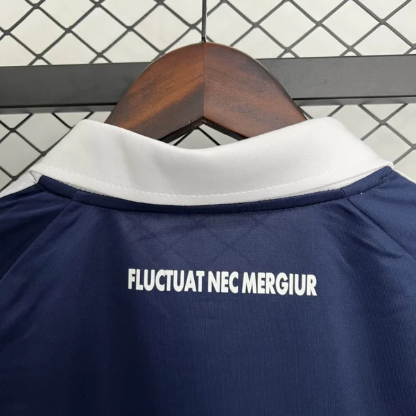 25 - 26 - Paris FC - İç Saha Forması