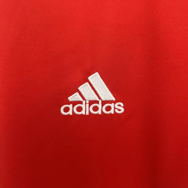 00 - 01 - Bayern Munich - Retro İç Saha Forması