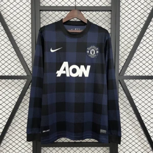 13 - 14 - Manchester United - Retro Uzun Kollu Forma