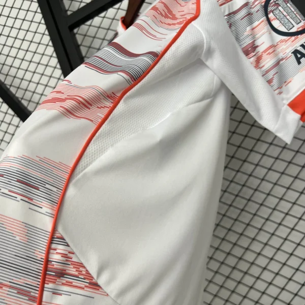 25 - 26 - Bayern Munich - Deplasman Forması