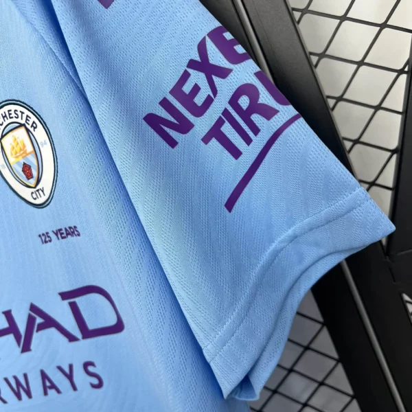 19 - 20 - Manchester City - Retro İç Saha Forması