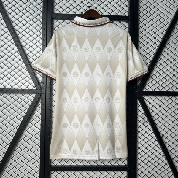 25 - 26 - Bayern Munich - Trefoil Özel  Forma