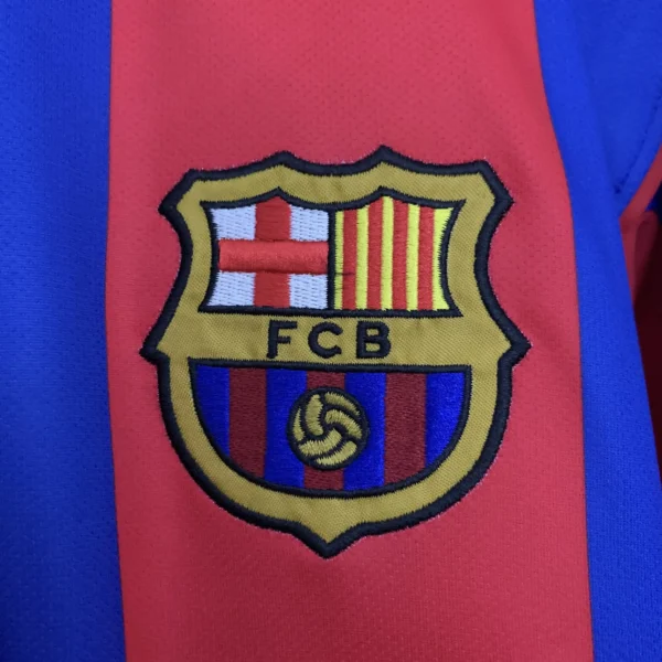 04 - 05 - Barcelona - Retro İç Saha Forması