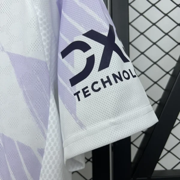 25 - 26 - Manchester United - Deplasman Forması