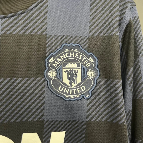 13 - 14 - Manchester United - Retro Uzun Kollu Forma