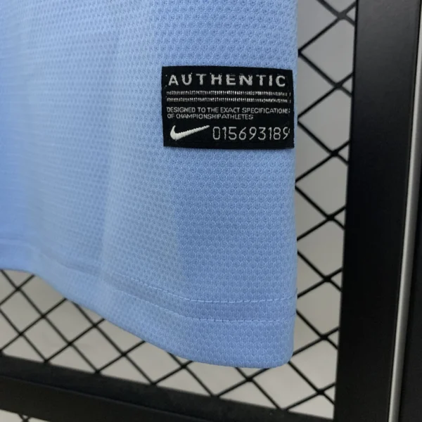 13 - 14 - Manchester City - Retro İç Saha Forması