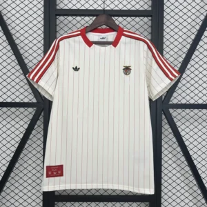 25 - 26 - Benfica - Retro Özel Versiyon Forma