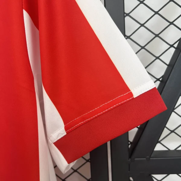 03 - 04 - Atletico Madrid 100.Yıl Özel Forma