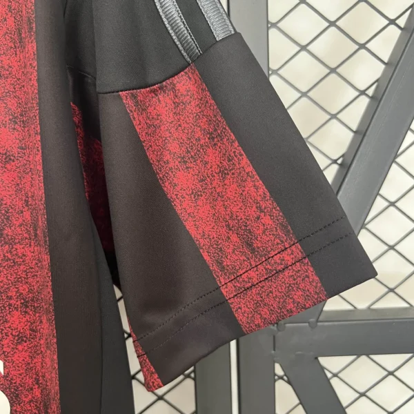 15 - 16 - AC Milan - Retro İç Saha Forması