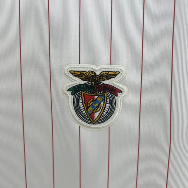 25 - 26 - Benfica - Retro Özel Versiyon Forma