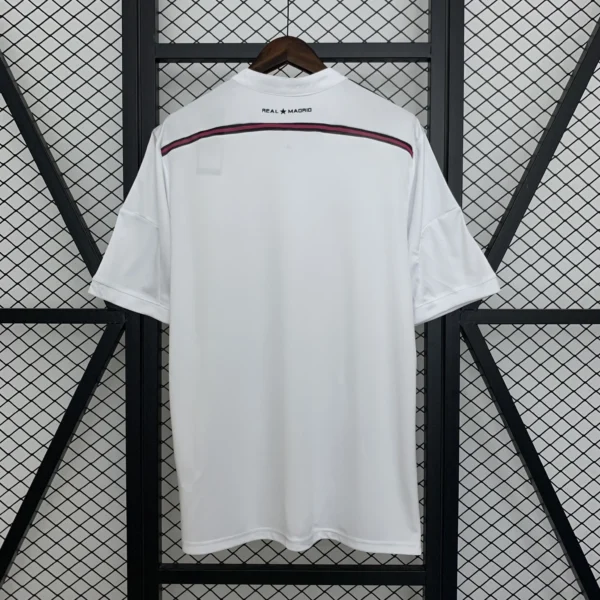 14 - 15 - Real Madrid - Retro İç Saha Forması