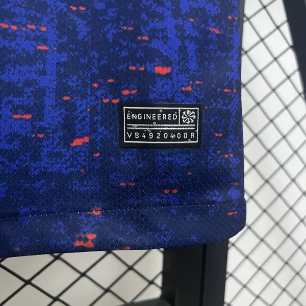 25 - 26 Fransa - İç Saha Forması